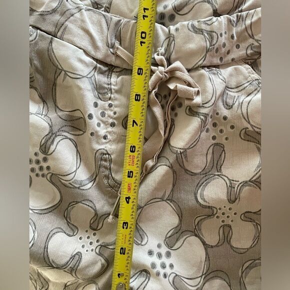Glory Milano Floral Cropped Pants Made in Italy Size Medium - Picture 6 of 9